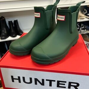 🔥🔥 Hunter Chelsea brand New Forest Green Short Boots retail $175